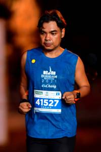 BIB: 2021, 41527
                            <button type="button" onclick="openModal(15586340)" class="btn btn-primary btn-sm float-right btn-popup" data-toggle="modal" data-target=".modal-high-quality">
                        <i class="fas fa-shopping-cart"></i> Add to Cart
                    </button>
                                            <button type="button" onclick="isThisMe(15586340, true)" class="btn btn-success btn-sm float-right btn-popup btn-isme hidden" data-toggle="tooltip" data-placement="bottom" title="นี่คือรูปของคุณใช่ไหม คลิกที่นี่เพื่อเอาเข้าอัลบั้ม">
                        <i class="fas fa-plus"></i> Add to album
                    </button>
                    <button type="button" onclick="isThisMe(15586340, false)" class="btn btn-warning btn-sm float-right btn-popup btn-isnotme hidden">
                        <i class="fas fa-ban"></i> Remove from album
                    </button>