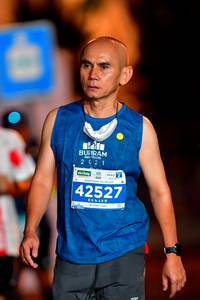 BIB: 402, 42527
                            <button type="button" onclick="openModal(15586635)" class="btn btn-primary btn-sm float-right btn-popup" data-toggle="modal" data-target=".modal-high-quality">
                        <i class="fas fa-shopping-cart"></i> Add to Cart
                    </button>
                                            <button type="button" onclick="isThisMe(15586635, true)" class="btn btn-success btn-sm float-right btn-popup btn-isme hidden" data-toggle="tooltip" data-placement="bottom" title="นี่คือรูปของคุณใช่ไหม คลิกที่นี่เพื่อเอาเข้าอัลบั้ม">
                        <i class="fas fa-plus"></i> Add to album
                    </button>
                    <button type="button" onclick="isThisMe(15586635, false)" class="btn btn-warning btn-sm float-right btn-popup btn-isnotme hidden">
                        <i class="fas fa-ban"></i> Remove from album
                    </button>
