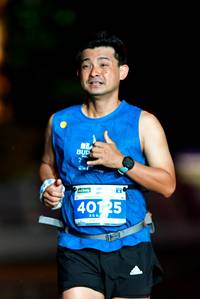 BIB: 40125
                            <button type="button" onclick="openModal(15591287)" class="btn btn-primary btn-sm float-right btn-popup" data-toggle="modal" data-target=".modal-high-quality">
                        <i class="fas fa-shopping-cart"></i> Add to Cart
                    </button>
                                            <button type="button" onclick="isThisMe(15591287, true)" class="btn btn-success btn-sm float-right btn-popup btn-isme hidden" data-toggle="tooltip" data-placement="bottom" title="นี่คือรูปของคุณใช่ไหม คลิกที่นี่เพื่อเอาเข้าอัลบั้ม">
                        <i class="fas fa-plus"></i> Add to album
                    </button>
                    <button type="button" onclick="isThisMe(15591287, false)" class="btn btn-warning btn-sm float-right btn-popup btn-isnotme hidden">
                        <i class="fas fa-ban"></i> Remove from album
                    </button>