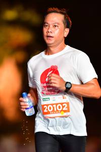 BIB: 20102
                            <button type="button" onclick="openModal(15312950)" class="btn btn-primary btn-sm float-right btn-popup" data-toggle="modal" data-target=".modal-high-quality">
                        <i class="fas fa-shopping-cart"></i> Add to Cart
                    </button>
                                            <button type="button" onclick="isThisMe(15312950, true)" class="btn btn-success btn-sm float-right btn-popup btn-isme hidden" data-toggle="tooltip" data-placement="bottom" title="นี่คือรูปของคุณใช่ไหม คลิกที่นี่เพื่อเอาเข้าอัลบั้ม">
                        <i class="fas fa-plus"></i> Add to album
                    </button>
                    <button type="button" onclick="isThisMe(15312950, false)" class="btn btn-warning btn-sm float-right btn-popup btn-isnotme hidden">
                        <i class="fas fa-ban"></i> Remove from album
                    </button>