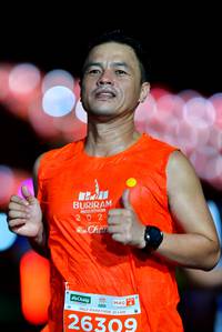 BIB: 211, 26309
                            <button type="button" onclick="openModal(15523160)" class="btn btn-primary btn-sm float-right btn-popup" data-toggle="modal" data-target=".modal-high-quality">
                        <i class="fas fa-shopping-cart"></i> Add to Cart
                    </button>
                                            <button type="button" onclick="isThisMe(15523160, true)" class="btn btn-success btn-sm float-right btn-popup btn-isme hidden" data-toggle="tooltip" data-placement="bottom" title="นี่คือรูปของคุณใช่ไหม คลิกที่นี่เพื่อเอาเข้าอัลบั้ม">
                        <i class="fas fa-plus"></i> Add to album
                    </button>
                    <button type="button" onclick="isThisMe(15523160, false)" class="btn btn-warning btn-sm float-right btn-popup btn-isnotme hidden">
                        <i class="fas fa-ban"></i> Remove from album
                    </button>