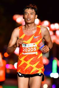 BIB: 20205
                            <button type="button" onclick="openModal(15311635)" class="btn btn-primary btn-sm float-right btn-popup" data-toggle="modal" data-target=".modal-high-quality">
                        <i class="fas fa-shopping-cart"></i> Add to Cart
                    </button>
                                            <button type="button" onclick="isThisMe(15311635, true)" class="btn btn-success btn-sm float-right btn-popup btn-isme hidden" data-toggle="tooltip" data-placement="bottom" title="นี่คือรูปของคุณใช่ไหม คลิกที่นี่เพื่อเอาเข้าอัลบั้ม">
                        <i class="fas fa-plus"></i> Add to album
                    </button>
                    <button type="button" onclick="isThisMe(15311635, false)" class="btn btn-warning btn-sm float-right btn-popup btn-isnotme hidden">
                        <i class="fas fa-ban"></i> Remove from album
                    </button>