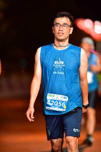 BIB: 2021, 42056
                            <button type="button" onclick="openModal(15252454)" class="btn btn-primary btn-sm float-right btn-popup" data-toggle="modal" data-target=".modal-high-quality">
                        <i class="fas fa-shopping-cart"></i> Add to Cart
                    </button>
                                            <button type="button" onclick="isThisMe(15252454, true)" class="btn btn-success btn-sm float-right btn-popup btn-isme hidden" data-toggle="tooltip" data-placement="bottom" title="นี่คือรูปของคุณใช่ไหม คลิกที่นี่เพื่อเอาเข้าอัลบั้ม">
                        <i class="fas fa-plus"></i> Add to album
                    </button>
                    <button type="button" onclick="isThisMe(15252454, false)" class="btn btn-warning btn-sm float-right btn-popup btn-isnotme hidden">
                        <i class="fas fa-ban"></i> Remove from album
                    </button>