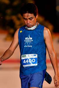 BIB: 2021, 42195, 4400
                            <button type="button" onclick="openModal(15587898)" class="btn btn-primary btn-sm float-right btn-popup" data-toggle="modal" data-target=".modal-high-quality">
                        <i class="fas fa-shopping-cart"></i> Add to Cart
                    </button>
                                            <button type="button" onclick="isThisMe(15587898, true)" class="btn btn-success btn-sm float-right btn-popup btn-isme hidden" data-toggle="tooltip" data-placement="bottom" title="นี่คือรูปของคุณใช่ไหม คลิกที่นี่เพื่อเอาเข้าอัลบั้ม">
                        <i class="fas fa-plus"></i> Add to album
                    </button>
                    <button type="button" onclick="isThisMe(15587898, false)" class="btn btn-warning btn-sm float-right btn-popup btn-isnotme hidden">
                        <i class="fas fa-ban"></i> Remove from album
                    </button>