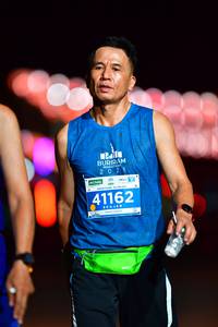 BIB: 2021, 41162
                            <button type="button" onclick="openModal(14904254)" class="btn btn-primary btn-sm float-right btn-popup" data-toggle="modal" data-target=".modal-high-quality">
                        <i class="fas fa-shopping-cart"></i> Add to Cart
                    </button>
                                            <button type="button" onclick="isThisMe(14904254, true)" class="btn btn-success btn-sm float-right btn-popup btn-isme hidden" data-toggle="tooltip" data-placement="bottom" title="นี่คือรูปของคุณใช่ไหม คลิกที่นี่เพื่อเอาเข้าอัลบั้ม">
                        <i class="fas fa-plus"></i> Add to album
                    </button>
                    <button type="button" onclick="isThisMe(14904254, false)" class="btn btn-warning btn-sm float-right btn-popup btn-isnotme hidden">
                        <i class="fas fa-ban"></i> Remove from album
                    </button>
