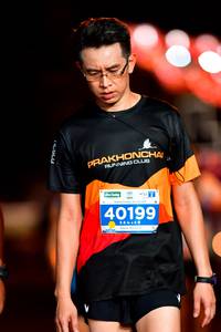 BIB: 40199
                            <button type="button" onclick="openModal(15590119)" class="btn btn-primary btn-sm float-right btn-popup" data-toggle="modal" data-target=".modal-high-quality">
                        <i class="fas fa-shopping-cart"></i> Add to Cart
                    </button>
                                            <button type="button" onclick="isThisMe(15590119, true)" class="btn btn-success btn-sm float-right btn-popup btn-isme hidden" data-toggle="tooltip" data-placement="bottom" title="นี่คือรูปของคุณใช่ไหม คลิกที่นี่เพื่อเอาเข้าอัลบั้ม">
                        <i class="fas fa-plus"></i> Add to album
                    </button>
                    <button type="button" onclick="isThisMe(15590119, false)" class="btn btn-warning btn-sm float-right btn-popup btn-isnotme hidden">
                        <i class="fas fa-ban"></i> Remove from album
                    </button>