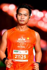 BIB: 2021, 21125
                            <button type="button" onclick="openModal(15523219)" class="btn btn-primary btn-sm float-right btn-popup" data-toggle="modal" data-target=".modal-high-quality">
                        <i class="fas fa-shopping-cart"></i> Add to Cart
                    </button>
                                            <button type="button" onclick="isThisMe(15523219, true)" class="btn btn-success btn-sm float-right btn-popup btn-isme hidden" data-toggle="tooltip" data-placement="bottom" title="นี่คือรูปของคุณใช่ไหม คลิกที่นี่เพื่อเอาเข้าอัลบั้ม">
                        <i class="fas fa-plus"></i> Add to album
                    </button>
                    <button type="button" onclick="isThisMe(15523219, false)" class="btn btn-warning btn-sm float-right btn-popup btn-isnotme hidden">
                        <i class="fas fa-ban"></i> Remove from album
                    </button>