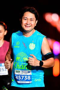 BIB: 255, 42195, 45738
                            <button type="button" onclick="openModal(15592707)" class="btn btn-primary btn-sm float-right btn-popup" data-toggle="modal" data-target=".modal-high-quality">
                        <i class="fas fa-shopping-cart"></i> Add to Cart
                    </button>
                                            <button type="button" onclick="isThisMe(15592707, true)" class="btn btn-success btn-sm float-right btn-popup btn-isme hidden" data-toggle="tooltip" data-placement="bottom" title="นี่คือรูปของคุณใช่ไหม คลิกที่นี่เพื่อเอาเข้าอัลบั้ม">
                        <i class="fas fa-plus"></i> Add to album
                    </button>
                    <button type="button" onclick="isThisMe(15592707, false)" class="btn btn-warning btn-sm float-right btn-popup btn-isnotme hidden">
                        <i class="fas fa-ban"></i> Remove from album
                    </button>