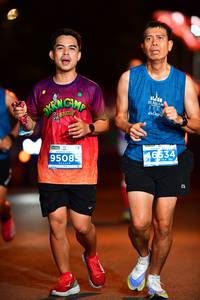 BIB: 202, 95085, 46534
                            <button type="button" onclick="openModal(15252716)" class="btn btn-primary btn-sm float-right btn-popup" data-toggle="modal" data-target=".modal-high-quality">
                        <i class="fas fa-shopping-cart"></i> Add to Cart
                    </button>
                                            <button type="button" onclick="isThisMe(15252716, true)" class="btn btn-success btn-sm float-right btn-popup btn-isme hidden" data-toggle="tooltip" data-placement="bottom" title="นี่คือรูปของคุณใช่ไหม คลิกที่นี่เพื่อเอาเข้าอัลบั้ม">
                        <i class="fas fa-plus"></i> Add to album
                    </button>
                    <button type="button" onclick="isThisMe(15252716, false)" class="btn btn-warning btn-sm float-right btn-popup btn-isnotme hidden">
                        <i class="fas fa-ban"></i> Remove from album
                    </button>
