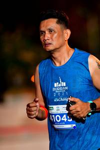 BIB: 42195, 41045
                            <button type="button" onclick="openModal(15590623)" class="btn btn-primary btn-sm float-right btn-popup" data-toggle="modal" data-target=".modal-high-quality">
                        <i class="fas fa-shopping-cart"></i> Add to Cart
                    </button>
                                            <button type="button" onclick="isThisMe(15590623, true)" class="btn btn-success btn-sm float-right btn-popup btn-isme hidden" data-toggle="tooltip" data-placement="bottom" title="นี่คือรูปของคุณใช่ไหม คลิกที่นี่เพื่อเอาเข้าอัลบั้ม">
                        <i class="fas fa-plus"></i> Add to album
                    </button>
                    <button type="button" onclick="isThisMe(15590623, false)" class="btn btn-warning btn-sm float-right btn-popup btn-isnotme hidden">
                        <i class="fas fa-ban"></i> Remove from album
                    </button>