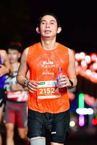 BIB: 21524
                            <button type="button" onclick="openModal(15312277)" class="btn btn-primary btn-sm float-right btn-popup" data-toggle="modal" data-target=".modal-high-quality">
                        <i class="fas fa-shopping-cart"></i> Add to Cart
                    </button>
                                            <button type="button" onclick="isThisMe(15312277, true)" class="btn btn-success btn-sm float-right btn-popup btn-isme hidden" data-toggle="tooltip" data-placement="bottom" title="นี่คือรูปของคุณใช่ไหม คลิกที่นี่เพื่อเอาเข้าอัลบั้ม">
                        <i class="fas fa-plus"></i> Add to album
                    </button>
                    <button type="button" onclick="isThisMe(15312277, false)" class="btn btn-warning btn-sm float-right btn-popup btn-isnotme hidden">
                        <i class="fas fa-ban"></i> Remove from album
                    </button>