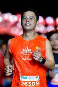 BIB: 211, 26309
                            <button type="button" onclick="openModal(15523146)" class="btn btn-primary btn-sm float-right btn-popup" data-toggle="modal" data-target=".modal-high-quality">
                        <i class="fas fa-shopping-cart"></i> Add to Cart
                    </button>
                                            <button type="button" onclick="isThisMe(15523146, true)" class="btn btn-success btn-sm float-right btn-popup btn-isme hidden" data-toggle="tooltip" data-placement="bottom" title="นี่คือรูปของคุณใช่ไหม คลิกที่นี่เพื่อเอาเข้าอัลบั้ม">
                        <i class="fas fa-plus"></i> Add to album
                    </button>
                    <button type="button" onclick="isThisMe(15523146, false)" class="btn btn-warning btn-sm float-right btn-popup btn-isnotme hidden">
                        <i class="fas fa-ban"></i> Remove from album
                    </button>
