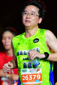 BIB: 211, 26379, 2200
                            <button type="button" onclick="openModal(15312520)" class="btn btn-primary btn-sm float-right btn-popup" data-toggle="modal" data-target=".modal-high-quality">
                        <i class="fas fa-shopping-cart"></i> Add to Cart
                    </button>
                                            <button type="button" onclick="isThisMe(15312520, true)" class="btn btn-success btn-sm float-right btn-popup btn-isme hidden" data-toggle="tooltip" data-placement="bottom" title="นี่คือรูปของคุณใช่ไหม คลิกที่นี่เพื่อเอาเข้าอัลบั้ม">
                        <i class="fas fa-plus"></i> Add to album
                    </button>
                    <button type="button" onclick="isThisMe(15312520, false)" class="btn btn-warning btn-sm float-right btn-popup btn-isnotme hidden">
                        <i class="fas fa-ban"></i> Remove from album
                    </button>