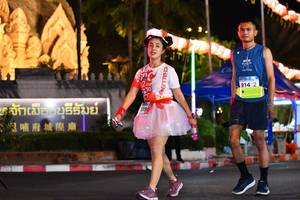 BIB: 914, 3196
                            <button type="button" onclick="openModal(14247750)" class="btn btn-primary btn-sm float-right btn-popup" data-toggle="modal" data-target=".modal-high-quality">
                        <i class="fas fa-shopping-cart"></i> Add to Cart
                    </button>
                                            <button type="button" onclick="isThisMe(14247750, true)" class="btn btn-success btn-sm float-right btn-popup btn-isme hidden" data-toggle="tooltip" data-placement="bottom" title="นี่คือรูปของคุณใช่ไหม คลิกที่นี่เพื่อเอาเข้าอัลบั้ม">
                        <i class="fas fa-plus"></i> Add to album
                    </button>
                    <button type="button" onclick="isThisMe(14247750, false)" class="btn btn-warning btn-sm float-right btn-popup btn-isnotme hidden">
                        <i class="fas fa-ban"></i> Remove from album
                    </button>