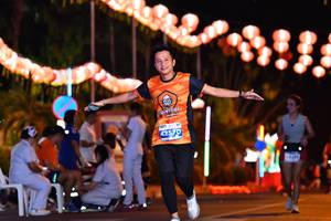 BIB: 42570
                            <button type="button" onclick="openModal(14134597)" class="btn btn-primary btn-sm float-right btn-popup" data-toggle="modal" data-target=".modal-high-quality">
                        <i class="fas fa-shopping-cart"></i> Add to Cart
                    </button>
                                            <button type="button" onclick="isThisMe(14134597, true)" class="btn btn-success btn-sm float-right btn-popup btn-isme hidden" data-toggle="tooltip" data-placement="bottom" title="นี่คือรูปของคุณใช่ไหม คลิกที่นี่เพื่อเอาเข้าอัลบั้ม">
                        <i class="fas fa-plus"></i> Add to album
                    </button>
                    <button type="button" onclick="isThisMe(14134597, false)" class="btn btn-warning btn-sm float-right btn-popup btn-isnotme hidden">
                        <i class="fas fa-ban"></i> Remove from album
                    </button>