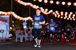 BIB: 41010
                            <button type="button" onclick="openModal(14217076)" class="btn btn-primary btn-sm float-right btn-popup" data-toggle="modal" data-target=".modal-high-quality">
                        <i class="fas fa-shopping-cart"></i> Add to Cart
                    </button>
                                            <button type="button" onclick="isThisMe(14217076, true)" class="btn btn-success btn-sm float-right btn-popup btn-isme hidden" data-toggle="tooltip" data-placement="bottom" title="นี่คือรูปของคุณใช่ไหม คลิกที่นี่เพื่อเอาเข้าอัลบั้ม">
                        <i class="fas fa-plus"></i> Add to album
                    </button>
                    <button type="button" onclick="isThisMe(14217076, false)" class="btn btn-warning btn-sm float-right btn-popup btn-isnotme hidden">
                        <i class="fas fa-ban"></i> Remove from album
                    </button>