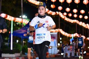 BIB: 43105
                            <button type="button" onclick="openModal(14215269)" class="btn btn-primary btn-sm float-right btn-popup" data-toggle="modal" data-target=".modal-high-quality">
                        <i class="fas fa-shopping-cart"></i> Add to Cart
                    </button>
                                            <button type="button" onclick="isThisMe(14215269, true)" class="btn btn-success btn-sm float-right btn-popup btn-isme hidden" data-toggle="tooltip" data-placement="bottom" title="นี่คือรูปของคุณใช่ไหม คลิกที่นี่เพื่อเอาเข้าอัลบั้ม">
                        <i class="fas fa-plus"></i> Add to album
                    </button>
                    <button type="button" onclick="isThisMe(14215269, false)" class="btn btn-warning btn-sm float-right btn-popup btn-isnotme hidden">
                        <i class="fas fa-ban"></i> Remove from album
                    </button>