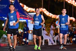 BIB: 42453, 479, 41611
                            <button type="button" onclick="openModal(14189883)" class="btn btn-primary btn-sm float-right btn-popup" data-toggle="modal" data-target=".modal-high-quality">
                        <i class="fas fa-shopping-cart"></i> Add to Cart
                    </button>
                                            <button type="button" onclick="isThisMe(14189883, true)" class="btn btn-success btn-sm float-right btn-popup btn-isme hidden" data-toggle="tooltip" data-placement="bottom" title="นี่คือรูปของคุณใช่ไหม คลิกที่นี่เพื่อเอาเข้าอัลบั้ม">
                        <i class="fas fa-plus"></i> Add to album
                    </button>
                    <button type="button" onclick="isThisMe(14189883, false)" class="btn btn-warning btn-sm float-right btn-popup btn-isnotme hidden">
                        <i class="fas fa-ban"></i> Remove from album
                    </button>