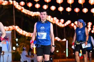 BIB: 2011, 4617
                            <button type="button" onclick="openModal(14210908)" class="btn btn-primary btn-sm float-right btn-popup" data-toggle="modal" data-target=".modal-high-quality">
                        <i class="fas fa-shopping-cart"></i> Add to Cart
                    </button>
                                            <button type="button" onclick="isThisMe(14210908, true)" class="btn btn-success btn-sm float-right btn-popup btn-isme hidden" data-toggle="tooltip" data-placement="bottom" title="นี่คือรูปของคุณใช่ไหม คลิกที่นี่เพื่อเอาเข้าอัลบั้ม">
                        <i class="fas fa-plus"></i> Add to album
                    </button>
                    <button type="button" onclick="isThisMe(14210908, false)" class="btn btn-warning btn-sm float-right btn-popup btn-isnotme hidden">
                        <i class="fas fa-ban"></i> Remove from album
                    </button>