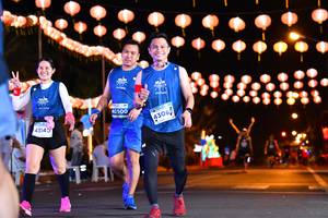 BIB: 40500, 43143, 4306
                            <button type="button" onclick="openModal(14204717)" class="btn btn-primary btn-sm float-right btn-popup" data-toggle="modal" data-target=".modal-high-quality">
                        <i class="fas fa-shopping-cart"></i> Add to Cart
                    </button>
                                            <button type="button" onclick="isThisMe(14204717, true)" class="btn btn-success btn-sm float-right btn-popup btn-isme hidden" data-toggle="tooltip" data-placement="bottom" title="นี่คือรูปของคุณใช่ไหม คลิกที่นี่เพื่อเอาเข้าอัลบั้ม">
                        <i class="fas fa-plus"></i> Add to album
                    </button>
                    <button type="button" onclick="isThisMe(14204717, false)" class="btn btn-warning btn-sm float-right btn-popup btn-isnotme hidden">
                        <i class="fas fa-ban"></i> Remove from album
                    </button>