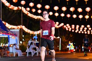 BIB: 560
                            <button type="button" onclick="openModal(14205094)" class="btn btn-primary btn-sm float-right btn-popup" data-toggle="modal" data-target=".modal-high-quality">
                        <i class="fas fa-shopping-cart"></i> Add to Cart
                    </button>
                                            <button type="button" onclick="isThisMe(14205094, true)" class="btn btn-success btn-sm float-right btn-popup btn-isme hidden" data-toggle="tooltip" data-placement="bottom" title="นี่คือรูปของคุณใช่ไหม คลิกที่นี่เพื่อเอาเข้าอัลบั้ม">
                        <i class="fas fa-plus"></i> Add to album
                    </button>
                    <button type="button" onclick="isThisMe(14205094, false)" class="btn btn-warning btn-sm float-right btn-popup btn-isnotme hidden">
                        <i class="fas fa-ban"></i> Remove from album
                    </button>