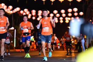 BIB: 22031, 2528, 21884
                            <button type="button" onclick="openModal(13892115)" class="btn btn-primary btn-sm float-right btn-popup" data-toggle="modal" data-target=".modal-high-quality">
                        <i class="fas fa-shopping-cart"></i> Add to Cart
                    </button>
                                            <button type="button" onclick="isThisMe(13892115, true)" class="btn btn-success btn-sm float-right btn-popup btn-isme hidden" data-toggle="tooltip" data-placement="bottom" title="นี่คือรูปของคุณใช่ไหม คลิกที่นี่เพื่อเอาเข้าอัลบั้ม">
                        <i class="fas fa-plus"></i> Add to album
                    </button>
                    <button type="button" onclick="isThisMe(13892115, false)" class="btn btn-warning btn-sm float-right btn-popup btn-isnotme hidden">
                        <i class="fas fa-ban"></i> Remove from album
                    </button>