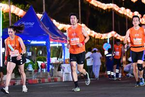 BIB: 20539, 20460, 24212
                            <button type="button" onclick="openModal(13979719)" class="btn btn-primary btn-sm float-right btn-popup" data-toggle="modal" data-target=".modal-high-quality">
                        <i class="fas fa-shopping-cart"></i> Add to Cart
                    </button>
                                            <button type="button" onclick="isThisMe(13979719, true)" class="btn btn-success btn-sm float-right btn-popup btn-isme hidden" data-toggle="tooltip" data-placement="bottom" title="นี่คือรูปของคุณใช่ไหม คลิกที่นี่เพื่อเอาเข้าอัลบั้ม">
                        <i class="fas fa-plus"></i> Add to album
                    </button>
                    <button type="button" onclick="isThisMe(13979719, false)" class="btn btn-warning btn-sm float-right btn-popup btn-isnotme hidden">
                        <i class="fas fa-ban"></i> Remove from album
                    </button>