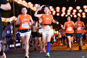 BIB: 505, 24271, 431
                            <button type="button" onclick="openModal(14002088)" class="btn btn-primary btn-sm float-right btn-popup" data-toggle="modal" data-target=".modal-high-quality">
                        <i class="fas fa-shopping-cart"></i> Add to Cart
                    </button>
                                            <button type="button" onclick="isThisMe(14002088, true)" class="btn btn-success btn-sm float-right btn-popup btn-isme hidden" data-toggle="tooltip" data-placement="bottom" title="นี่คือรูปของคุณใช่ไหม คลิกที่นี่เพื่อเอาเข้าอัลบั้ม">
                        <i class="fas fa-plus"></i> Add to album
                    </button>
                    <button type="button" onclick="isThisMe(14002088, false)" class="btn btn-warning btn-sm float-right btn-popup btn-isnotme hidden">
                        <i class="fas fa-ban"></i> Remove from album
                    </button>