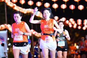BIB: 505, 242, 43195
                            <button type="button" onclick="openModal(14002157)" class="btn btn-primary btn-sm float-right btn-popup" data-toggle="modal" data-target=".modal-high-quality">
                        <i class="fas fa-shopping-cart"></i> Add to Cart
                    </button>
                                            <button type="button" onclick="isThisMe(14002157, true)" class="btn btn-success btn-sm float-right btn-popup btn-isme hidden" data-toggle="tooltip" data-placement="bottom" title="นี่คือรูปของคุณใช่ไหม คลิกที่นี่เพื่อเอาเข้าอัลบั้ม">
                        <i class="fas fa-plus"></i> Add to album
                    </button>
                    <button type="button" onclick="isThisMe(14002157, false)" class="btn btn-warning btn-sm float-right btn-popup btn-isnotme hidden">
                        <i class="fas fa-ban"></i> Remove from album
                    </button>