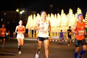 BIB: 0822, 719
                            <button type="button" onclick="openModal(14152297)" class="btn btn-primary btn-sm float-right btn-popup" data-toggle="modal" data-target=".modal-high-quality">
                        <i class="fas fa-shopping-cart"></i> Add to Cart
                    </button>
                                            <button type="button" onclick="isThisMe(14152297, true)" class="btn btn-success btn-sm float-right btn-popup btn-isme hidden" data-toggle="tooltip" data-placement="bottom" title="นี่คือรูปของคุณใช่ไหม คลิกที่นี่เพื่อเอาเข้าอัลบั้ม">
                        <i class="fas fa-plus"></i> Add to album
                    </button>
                    <button type="button" onclick="isThisMe(14152297, false)" class="btn btn-warning btn-sm float-right btn-popup btn-isnotme hidden">
                        <i class="fas fa-ban"></i> Remove from album
                    </button>