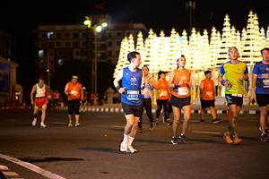 BIB: 411, 2289, 45613
                            <button type="button" onclick="openModal(14789858)" class="btn btn-primary btn-sm float-right btn-popup" data-toggle="modal" data-target=".modal-high-quality">
                        <i class="fas fa-shopping-cart"></i> Add to Cart
                    </button>
                                            <button type="button" onclick="isThisMe(14789858, true)" class="btn btn-success btn-sm float-right btn-popup btn-isme hidden" data-toggle="tooltip" data-placement="bottom" title="นี่คือรูปของคุณใช่ไหม คลิกที่นี่เพื่อเอาเข้าอัลบั้ม">
                        <i class="fas fa-plus"></i> Add to album
                    </button>
                    <button type="button" onclick="isThisMe(14789858, false)" class="btn btn-warning btn-sm float-right btn-popup btn-isnotme hidden">
                        <i class="fas fa-ban"></i> Remove from album
                    </button>