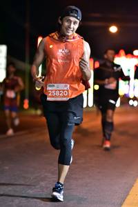 BIB: 25820
                            <button type="button" onclick="openModal(13748493)" class="btn btn-primary btn-sm float-right btn-popup" data-toggle="modal" data-target=".modal-high-quality">
                        <i class="fas fa-shopping-cart"></i> Add to Cart
                    </button>
                                            <button type="button" onclick="isThisMe(13748493, true)" class="btn btn-success btn-sm float-right btn-popup btn-isme hidden" data-toggle="tooltip" data-placement="bottom" title="นี่คือรูปของคุณใช่ไหม คลิกที่นี่เพื่อเอาเข้าอัลบั้ม">
                        <i class="fas fa-plus"></i> Add to album
                    </button>
                    <button type="button" onclick="isThisMe(13748493, false)" class="btn btn-warning btn-sm float-right btn-popup btn-isnotme hidden">
                        <i class="fas fa-ban"></i> Remove from album
                    </button>