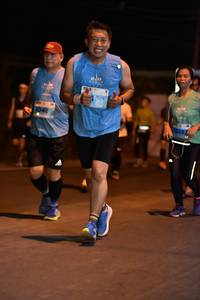 BIB: 1048, 9287
                            <button type="button" onclick="openModal(14877472)" class="btn btn-primary btn-sm float-right btn-popup" data-toggle="modal" data-target=".modal-high-quality">
                        <i class="fas fa-shopping-cart"></i> Add to Cart
                    </button>
                                            <button type="button" onclick="isThisMe(14877472, true)" class="btn btn-success btn-sm float-right btn-popup btn-isme hidden" data-toggle="tooltip" data-placement="bottom" title="นี่คือรูปของคุณใช่ไหม คลิกที่นี่เพื่อเอาเข้าอัลบั้ม">
                        <i class="fas fa-plus"></i> Add to album
                    </button>
                    <button type="button" onclick="isThisMe(14877472, false)" class="btn btn-warning btn-sm float-right btn-popup btn-isnotme hidden">
                        <i class="fas fa-ban"></i> Remove from album
                    </button>