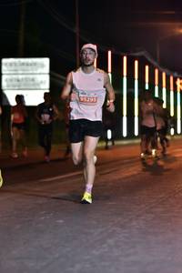 BIB: 95295
                            <button type="button" onclick="openModal(13747597)" class="btn btn-primary btn-sm float-right btn-popup" data-toggle="modal" data-target=".modal-high-quality">
                        <i class="fas fa-shopping-cart"></i> Add to Cart
                    </button>
                                            <button type="button" onclick="isThisMe(13747597, true)" class="btn btn-success btn-sm float-right btn-popup btn-isme hidden" data-toggle="tooltip" data-placement="bottom" title="นี่คือรูปของคุณใช่ไหม คลิกที่นี่เพื่อเอาเข้าอัลบั้ม">
                        <i class="fas fa-plus"></i> Add to album
                    </button>
                    <button type="button" onclick="isThisMe(13747597, false)" class="btn btn-warning btn-sm float-right btn-popup btn-isnotme hidden">
                        <i class="fas fa-ban"></i> Remove from album
                    </button>