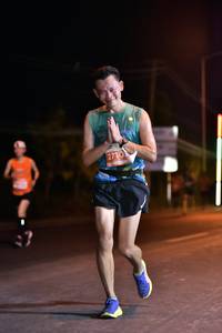 BIB: 2710
                            <button type="button" onclick="openModal(13753982)" class="btn btn-primary btn-sm float-right btn-popup" data-toggle="modal" data-target=".modal-high-quality">
                        <i class="fas fa-shopping-cart"></i> Add to Cart
                    </button>
                                            <button type="button" onclick="isThisMe(13753982, true)" class="btn btn-success btn-sm float-right btn-popup btn-isme hidden" data-toggle="tooltip" data-placement="bottom" title="นี่คือรูปของคุณใช่ไหม คลิกที่นี่เพื่อเอาเข้าอัลบั้ม">
                        <i class="fas fa-plus"></i> Add to album
                    </button>
                    <button type="button" onclick="isThisMe(13753982, false)" class="btn btn-warning btn-sm float-right btn-popup btn-isnotme hidden">
                        <i class="fas fa-ban"></i> Remove from album
                    </button>