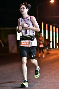 BIB: 20591
                            <button type="button" onclick="openModal(13751915)" class="btn btn-primary btn-sm float-right btn-popup" data-toggle="modal" data-target=".modal-high-quality">
                        <i class="fas fa-shopping-cart"></i> Add to Cart
                    </button>
                                            <button type="button" onclick="isThisMe(13751915, true)" class="btn btn-success btn-sm float-right btn-popup btn-isme hidden" data-toggle="tooltip" data-placement="bottom" title="นี่คือรูปของคุณใช่ไหม คลิกที่นี่เพื่อเอาเข้าอัลบั้ม">
                        <i class="fas fa-plus"></i> Add to album
                    </button>
                    <button type="button" onclick="isThisMe(13751915, false)" class="btn btn-warning btn-sm float-right btn-popup btn-isnotme hidden">
                        <i class="fas fa-ban"></i> Remove from album
                    </button>