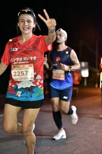 BIB: 2257, 25210
                            <button type="button" onclick="openModal(13747193)" class="btn btn-primary btn-sm float-right btn-popup" data-toggle="modal" data-target=".modal-high-quality">
                        <i class="fas fa-shopping-cart"></i> Add to Cart
                    </button>
                                            <button type="button" onclick="isThisMe(13747193, true)" class="btn btn-success btn-sm float-right btn-popup btn-isme hidden" data-toggle="tooltip" data-placement="bottom" title="นี่คือรูปของคุณใช่ไหม คลิกที่นี่เพื่อเอาเข้าอัลบั้ม">
                        <i class="fas fa-plus"></i> Add to album
                    </button>
                    <button type="button" onclick="isThisMe(13747193, false)" class="btn btn-warning btn-sm float-right btn-popup btn-isnotme hidden">
                        <i class="fas fa-ban"></i> Remove from album
                    </button>