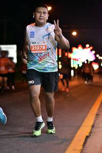 BIB: 21079, 190
                            <button type="button" onclick="openModal(14171564)" class="btn btn-primary btn-sm float-right btn-popup" data-toggle="modal" data-target=".modal-high-quality">
                        <i class="fas fa-shopping-cart"></i> Add to Cart
                    </button>
                                            <button type="button" onclick="isThisMe(14171564, true)" class="btn btn-success btn-sm float-right btn-popup btn-isme hidden" data-toggle="tooltip" data-placement="bottom" title="นี่คือรูปของคุณใช่ไหม คลิกที่นี่เพื่อเอาเข้าอัลบั้ม">
                        <i class="fas fa-plus"></i> Add to album
                    </button>
                    <button type="button" onclick="isThisMe(14171564, false)" class="btn btn-warning btn-sm float-right btn-popup btn-isnotme hidden">
                        <i class="fas fa-ban"></i> Remove from album
                    </button>