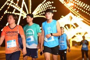 BIB: 106, 119, 657
                            <button type="button" onclick="openModal(13885557)" class="btn btn-primary btn-sm float-right btn-popup" data-toggle="modal" data-target=".modal-high-quality">
                        <i class="fas fa-shopping-cart"></i> Add to Cart
                    </button>
                                            <button type="button" onclick="isThisMe(13885557, true)" class="btn btn-success btn-sm float-right btn-popup btn-isme hidden" data-toggle="tooltip" data-placement="bottom" title="นี่คือรูปของคุณใช่ไหม คลิกที่นี่เพื่อเอาเข้าอัลบั้ม">
                        <i class="fas fa-plus"></i> Add to album
                    </button>
                    <button type="button" onclick="isThisMe(13885557, false)" class="btn btn-warning btn-sm float-right btn-popup btn-isnotme hidden">
                        <i class="fas fa-ban"></i> Remove from album
                    </button>