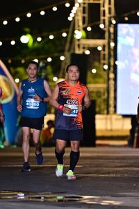 BIB: 42195, 40460
                            <button type="button" onclick="openModal(14985225)" class="btn btn-primary btn-sm float-right btn-popup" data-toggle="modal" data-target=".modal-high-quality">
                        <i class="fas fa-shopping-cart"></i> Add to Cart
                    </button>
                                            <button type="button" onclick="isThisMe(14985225, true)" class="btn btn-success btn-sm float-right btn-popup btn-isme hidden" data-toggle="tooltip" data-placement="bottom" title="นี่คือรูปของคุณใช่ไหม คลิกที่นี่เพื่อเอาเข้าอัลบั้ม">
                        <i class="fas fa-plus"></i> Add to album
                    </button>
                    <button type="button" onclick="isThisMe(14985225, false)" class="btn btn-warning btn-sm float-right btn-popup btn-isnotme hidden">
                        <i class="fas fa-ban"></i> Remove from album
                    </button>