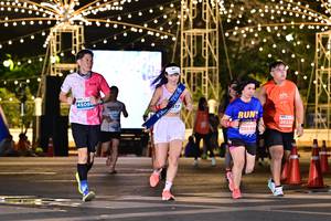 BIB: 4508, 2658, 28648
                            <button type="button" onclick="openModal(14986671)" class="btn btn-primary btn-sm float-right btn-popup" data-toggle="modal" data-target=".modal-high-quality">
                        <i class="fas fa-shopping-cart"></i> Add to Cart
                    </button>
                                            <button type="button" onclick="isThisMe(14986671, true)" class="btn btn-success btn-sm float-right btn-popup btn-isme hidden" data-toggle="tooltip" data-placement="bottom" title="นี่คือรูปของคุณใช่ไหม คลิกที่นี่เพื่อเอาเข้าอัลบั้ม">
                        <i class="fas fa-plus"></i> Add to album
                    </button>
                    <button type="button" onclick="isThisMe(14986671, false)" class="btn btn-warning btn-sm float-right btn-popup btn-isnotme hidden">
                        <i class="fas fa-ban"></i> Remove from album
                    </button>