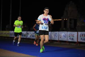 BIB: 40792, 101
                            <button type="button" onclick="openModal(14792071)" class="btn btn-primary btn-sm float-right btn-popup" data-toggle="modal" data-target=".modal-high-quality">
                        <i class="fas fa-shopping-cart"></i> Add to Cart
                    </button>
                                            <button type="button" onclick="isThisMe(14792071, true)" class="btn btn-success btn-sm float-right btn-popup btn-isme hidden" data-toggle="tooltip" data-placement="bottom" title="นี่คือรูปของคุณใช่ไหม คลิกที่นี่เพื่อเอาเข้าอัลบั้ม">
                        <i class="fas fa-plus"></i> Add to album
                    </button>
                    <button type="button" onclick="isThisMe(14792071, false)" class="btn btn-warning btn-sm float-right btn-popup btn-isnotme hidden">
                        <i class="fas fa-ban"></i> Remove from album
                    </button>