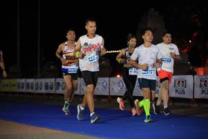 BIB: 429, 16812, 46929, 479, 100
                            <button type="button" onclick="openModal(14804377)" class="btn btn-primary btn-sm float-right btn-popup" data-toggle="modal" data-target=".modal-high-quality">
                        <i class="fas fa-shopping-cart"></i> Add to Cart
                    </button>
                                            <button type="button" onclick="isThisMe(14804377, true)" class="btn btn-success btn-sm float-right btn-popup btn-isme hidden" data-toggle="tooltip" data-placement="bottom" title="นี่คือรูปของคุณใช่ไหม คลิกที่นี่เพื่อเอาเข้าอัลบั้ม">
                        <i class="fas fa-plus"></i> Add to album
                    </button>
                    <button type="button" onclick="isThisMe(14804377, false)" class="btn btn-warning btn-sm float-right btn-popup btn-isnotme hidden">
                        <i class="fas fa-ban"></i> Remove from album
                    </button>