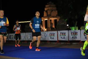 BIB: 408, 46355, 1001
                            <button type="button" onclick="openModal(15063696)" class="btn btn-primary btn-sm float-right btn-popup" data-toggle="modal" data-target=".modal-high-quality">
                        <i class="fas fa-shopping-cart"></i> Add to Cart
                    </button>
                                            <button type="button" onclick="isThisMe(15063696, true)" class="btn btn-success btn-sm float-right btn-popup btn-isme hidden" data-toggle="tooltip" data-placement="bottom" title="นี่คือรูปของคุณใช่ไหม คลิกที่นี่เพื่อเอาเข้าอัลบั้ม">
                        <i class="fas fa-plus"></i> Add to album
                    </button>
                    <button type="button" onclick="isThisMe(15063696, false)" class="btn btn-warning btn-sm float-right btn-popup btn-isnotme hidden">
                        <i class="fas fa-ban"></i> Remove from album
                    </button>