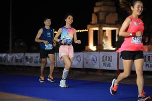 BIB: 430, 45120, 45604
                            <button type="button" onclick="openModal(15014869)" class="btn btn-primary btn-sm float-right btn-popup" data-toggle="modal" data-target=".modal-high-quality">
                        <i class="fas fa-shopping-cart"></i> Add to Cart
                    </button>
                                            <button type="button" onclick="isThisMe(15014869, true)" class="btn btn-success btn-sm float-right btn-popup btn-isme hidden" data-toggle="tooltip" data-placement="bottom" title="นี่คือรูปของคุณใช่ไหม คลิกที่นี่เพื่อเอาเข้าอัลบั้ม">
                        <i class="fas fa-plus"></i> Add to album
                    </button>
                    <button type="button" onclick="isThisMe(15014869, false)" class="btn btn-warning btn-sm float-right btn-popup btn-isnotme hidden">
                        <i class="fas fa-ban"></i> Remove from album
                    </button>