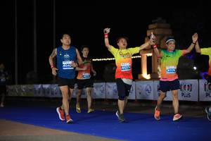 BIB: 4040, 455, 41176
                            <button type="button" onclick="openModal(15025316)" class="btn btn-primary btn-sm float-right btn-popup" data-toggle="modal" data-target=".modal-high-quality">
                        <i class="fas fa-shopping-cart"></i> Add to Cart
                    </button>
                                            <button type="button" onclick="isThisMe(15025316, true)" class="btn btn-success btn-sm float-right btn-popup btn-isme hidden" data-toggle="tooltip" data-placement="bottom" title="นี่คือรูปของคุณใช่ไหม คลิกที่นี่เพื่อเอาเข้าอัลบั้ม">
                        <i class="fas fa-plus"></i> Add to album
                    </button>
                    <button type="button" onclick="isThisMe(15025316, false)" class="btn btn-warning btn-sm float-right btn-popup btn-isnotme hidden">
                        <i class="fas fa-ban"></i> Remove from album
                    </button>