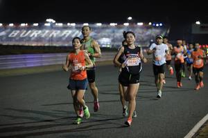 BIB: 28380, 622
                            <button type="button" onclick="openModal(15272634)" class="btn btn-primary btn-sm float-right btn-popup" data-toggle="modal" data-target=".modal-high-quality">
                        <i class="fas fa-shopping-cart"></i> Add to Cart
                    </button>
                                            <button type="button" onclick="isThisMe(15272634, true)" class="btn btn-success btn-sm float-right btn-popup btn-isme hidden" data-toggle="tooltip" data-placement="bottom" title="นี่คือรูปของคุณใช่ไหม คลิกที่นี่เพื่อเอาเข้าอัลบั้ม">
                        <i class="fas fa-plus"></i> Add to album
                    </button>
                    <button type="button" onclick="isThisMe(15272634, false)" class="btn btn-warning btn-sm float-right btn-popup btn-isnotme hidden">
                        <i class="fas fa-ban"></i> Remove from album
                    </button>