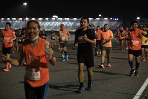 BIB: 213, 1288
                            <button type="button" onclick="openModal(15277573)" class="btn btn-primary btn-sm float-right btn-popup" data-toggle="modal" data-target=".modal-high-quality">
                        <i class="fas fa-shopping-cart"></i> Add to Cart
                    </button>
                                            <button type="button" onclick="isThisMe(15277573, true)" class="btn btn-success btn-sm float-right btn-popup btn-isme hidden" data-toggle="tooltip" data-placement="bottom" title="นี่คือรูปของคุณใช่ไหม คลิกที่นี่เพื่อเอาเข้าอัลบั้ม">
                        <i class="fas fa-plus"></i> Add to album
                    </button>
                    <button type="button" onclick="isThisMe(15277573, false)" class="btn btn-warning btn-sm float-right btn-popup btn-isnotme hidden">
                        <i class="fas fa-ban"></i> Remove from album
                    </button>