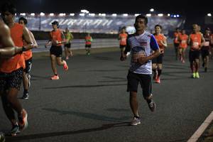 BIB: 
                            <button type="button" onclick="openModal(15276095)" class="btn btn-primary btn-sm float-right btn-popup" data-toggle="modal" data-target=".modal-high-quality">
                        <i class="fas fa-shopping-cart"></i> Add to Cart
                    </button>
                                            <button type="button" onclick="isThisMe(15276095, true)" class="btn btn-success btn-sm float-right btn-popup btn-isme hidden" data-toggle="tooltip" data-placement="bottom" title="นี่คือรูปของคุณใช่ไหม คลิกที่นี่เพื่อเอาเข้าอัลบั้ม">
                        <i class="fas fa-plus"></i> Add to album
                    </button>
                    <button type="button" onclick="isThisMe(15276095, false)" class="btn btn-warning btn-sm float-right btn-popup btn-isnotme hidden">
                        <i class="fas fa-ban"></i> Remove from album
                    </button>