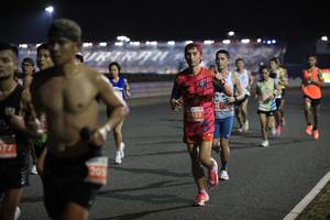 BIB: 523, 177, 705
                            <button type="button" onclick="openModal(15272796)" class="btn btn-primary btn-sm float-right btn-popup" data-toggle="modal" data-target=".modal-high-quality">
                        <i class="fas fa-shopping-cart"></i> Add to Cart
                    </button>
                                            <button type="button" onclick="isThisMe(15272796, true)" class="btn btn-success btn-sm float-right btn-popup btn-isme hidden" data-toggle="tooltip" data-placement="bottom" title="นี่คือรูปของคุณใช่ไหม คลิกที่นี่เพื่อเอาเข้าอัลบั้ม">
                        <i class="fas fa-plus"></i> Add to album
                    </button>
                    <button type="button" onclick="isThisMe(15272796, false)" class="btn btn-warning btn-sm float-right btn-popup btn-isnotme hidden">
                        <i class="fas fa-ban"></i> Remove from album
                    </button>